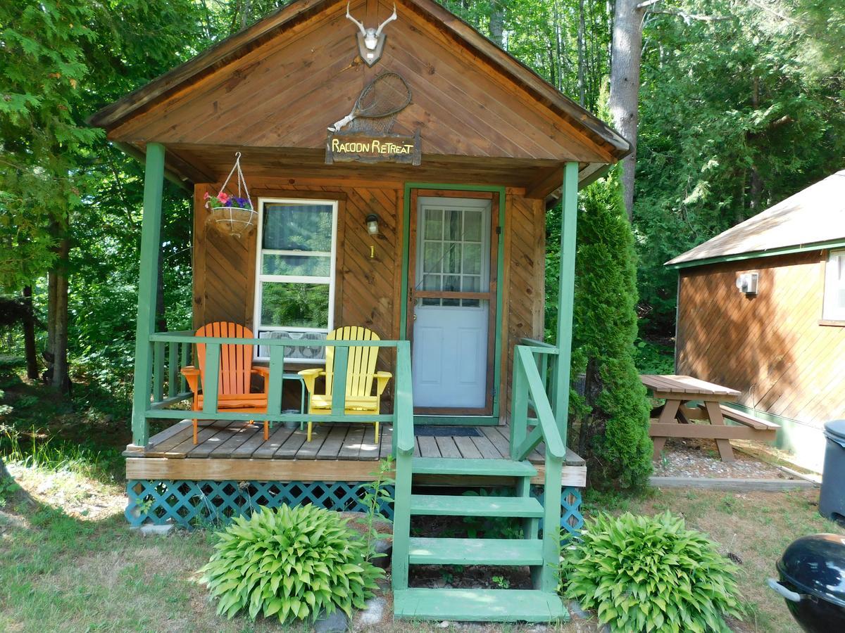 Pine Crest Motel & Cabins Barton Buitenkant foto