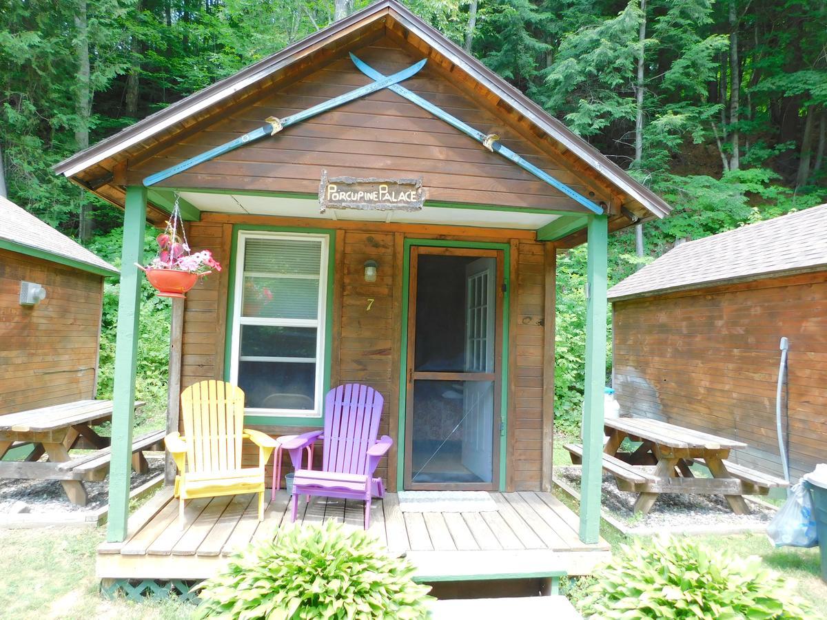 Pine Crest Motel & Cabins Barton Buitenkant foto