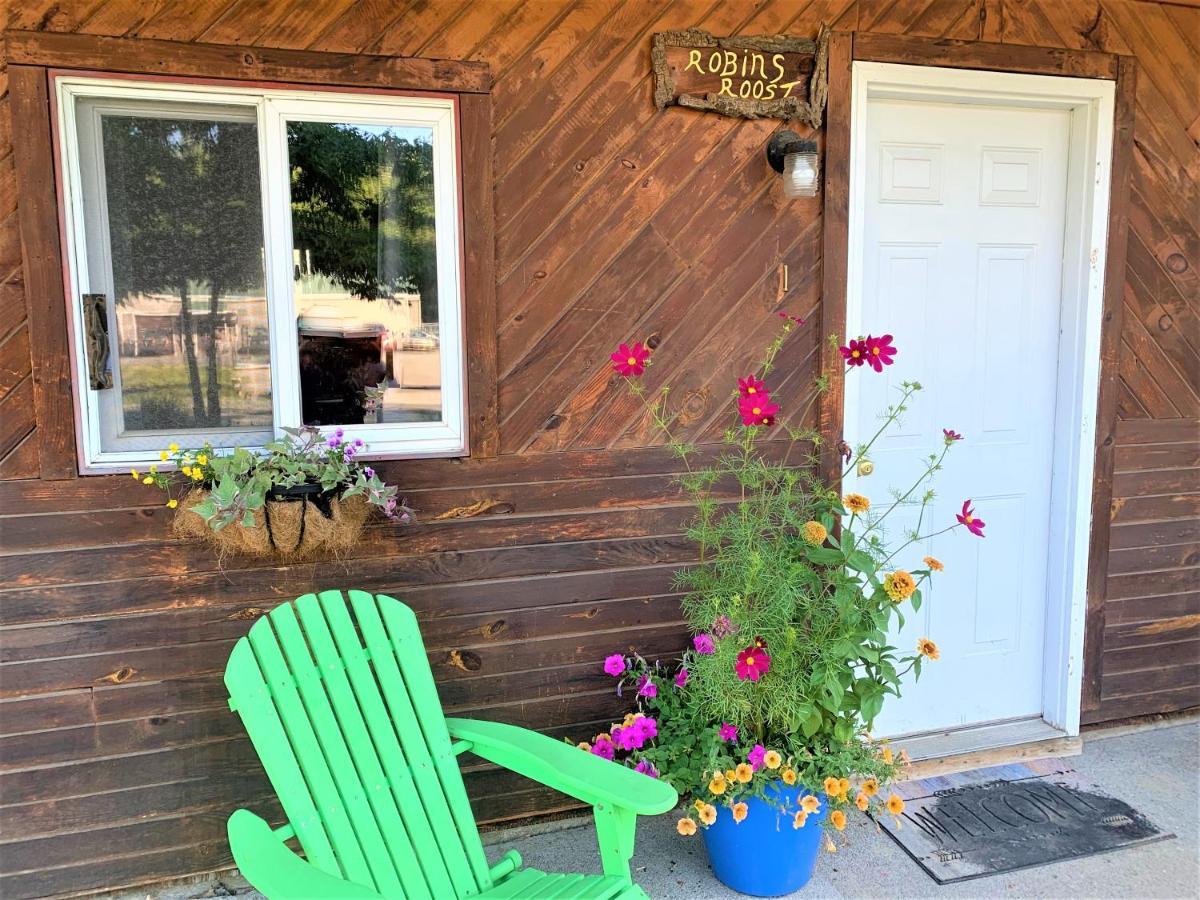 Pine Crest Motel & Cabins Barton Buitenkant foto